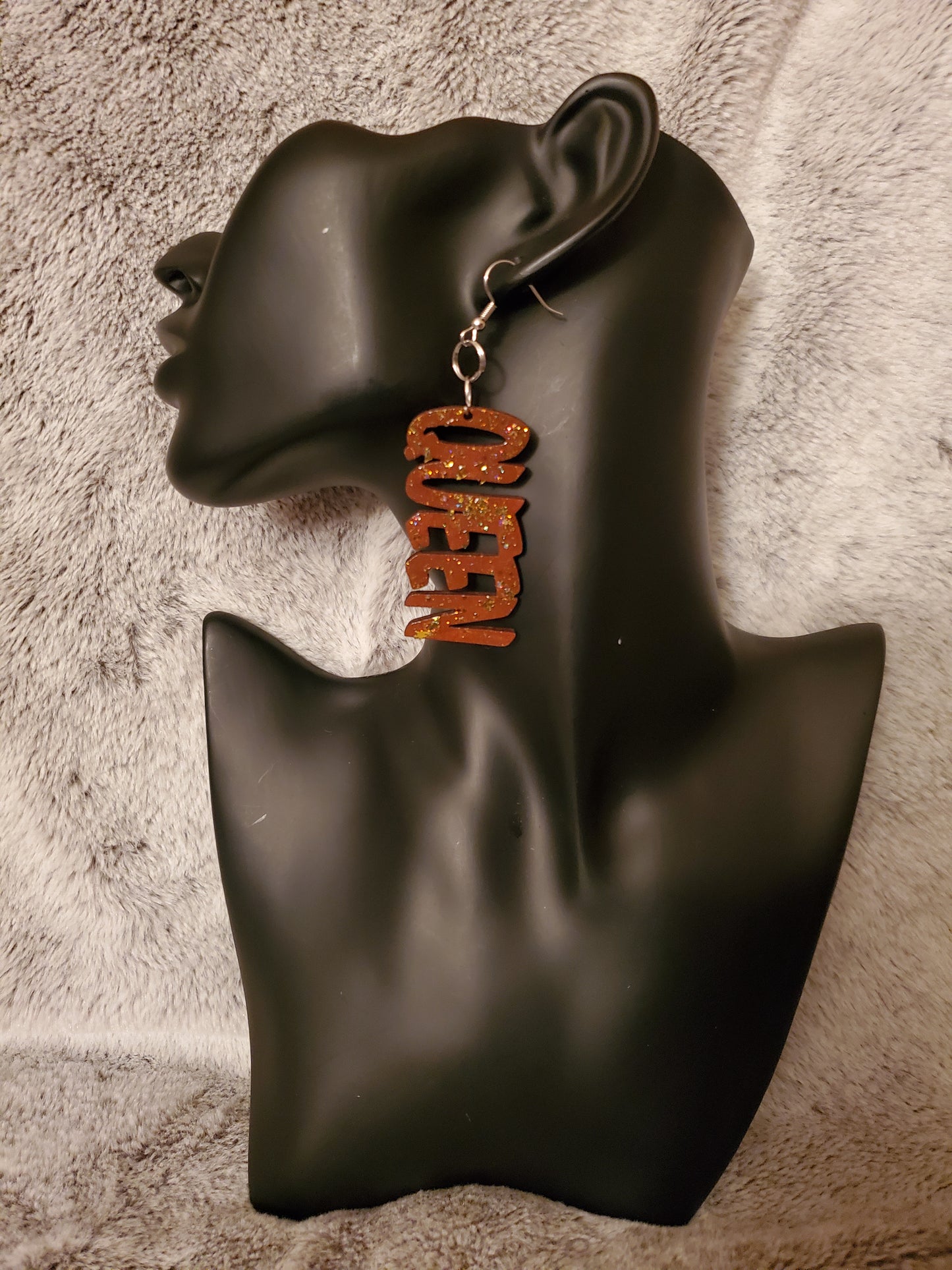 Queen Earrings ( More Colors)
