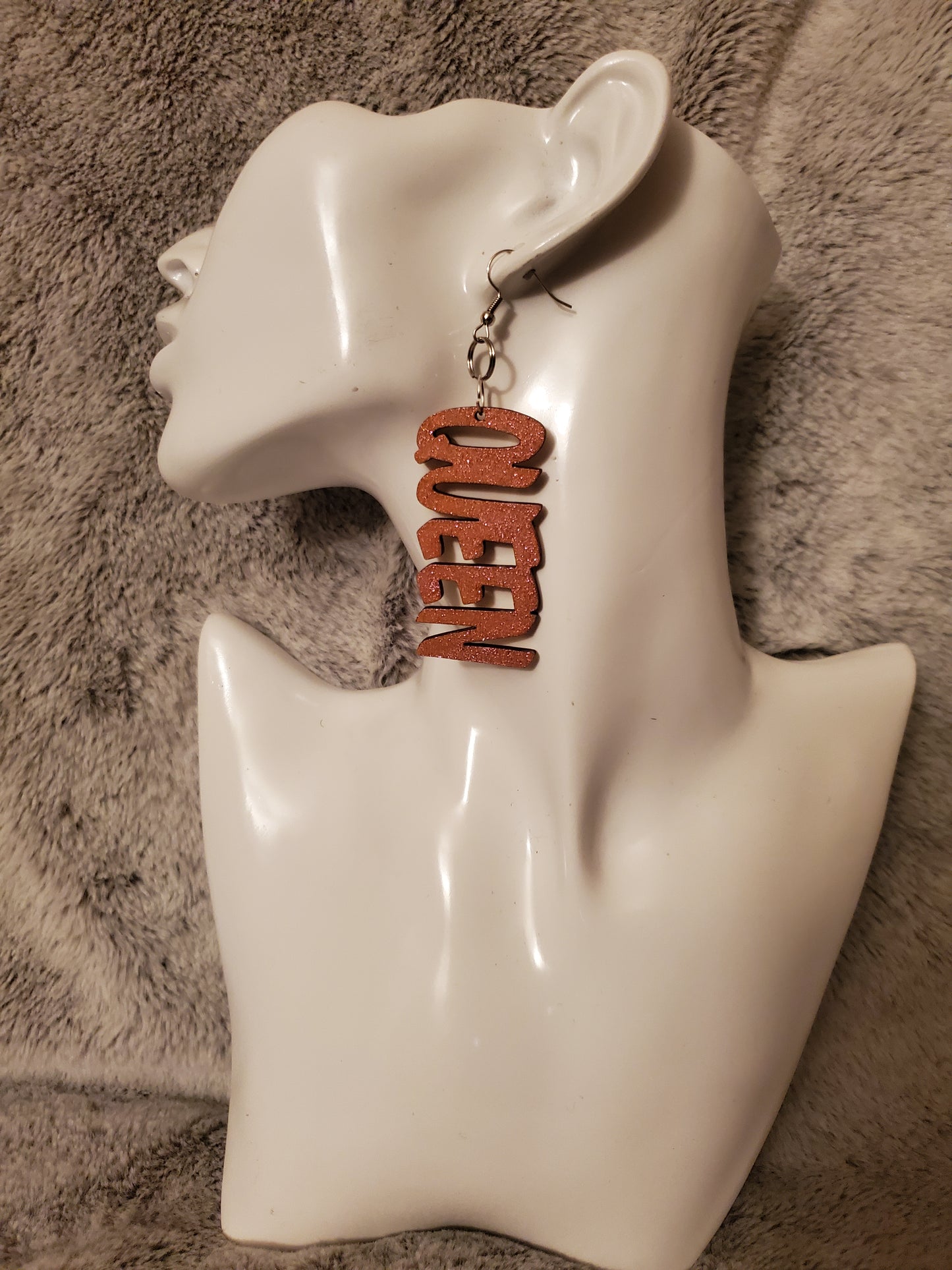 Queen Earrings ( More Colors)